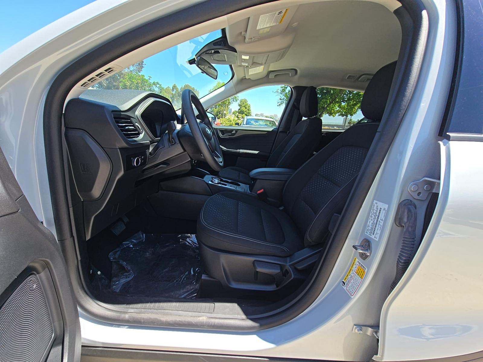 FORD ESCAPE - 2