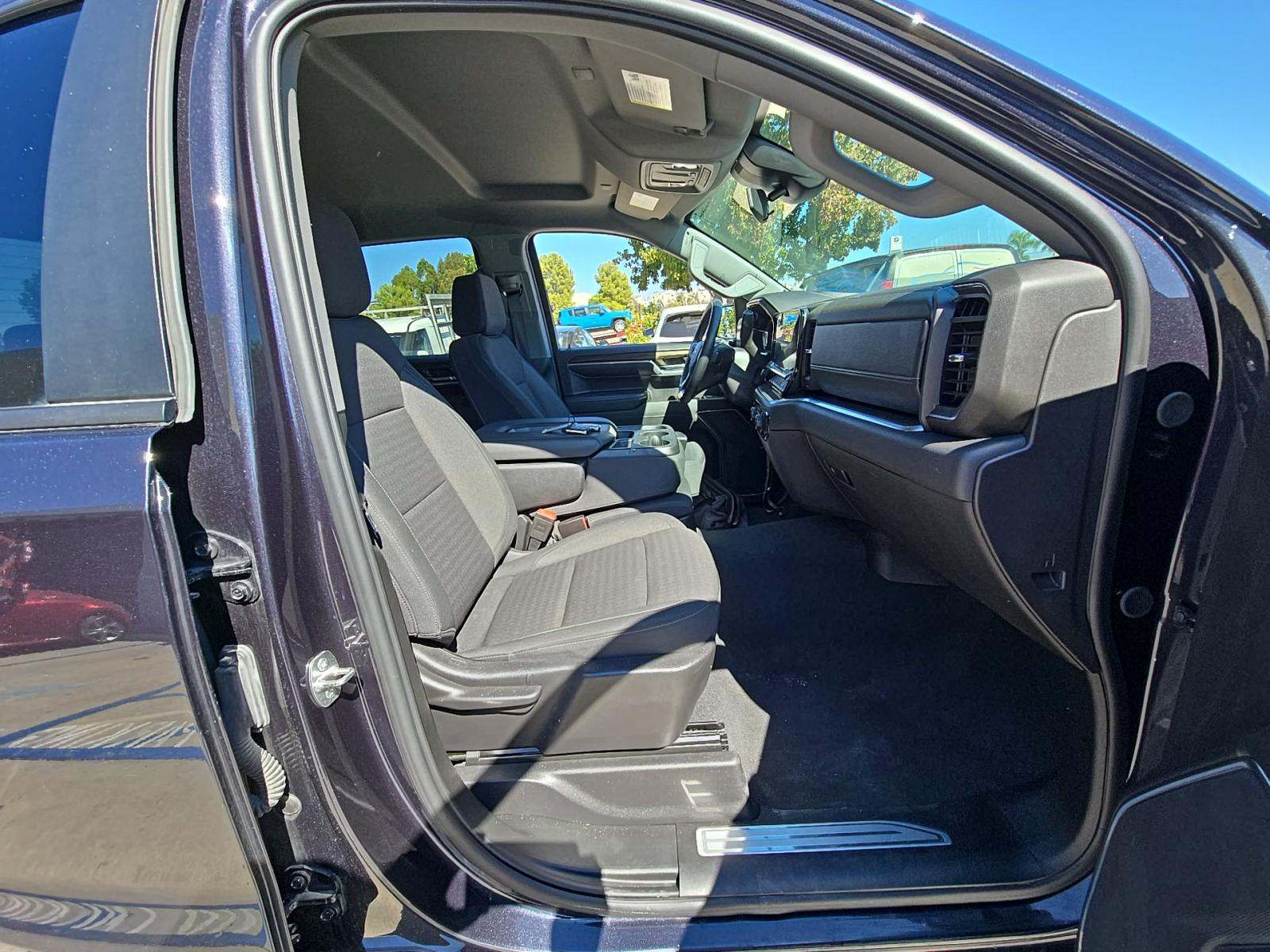 2024 Chevrolet Silverado 1500 LT AWD