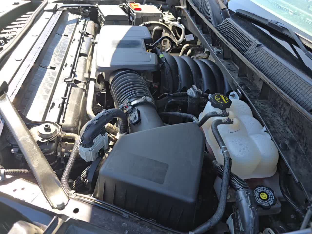 2024 Chevrolet Silverado 1500 LT AWD