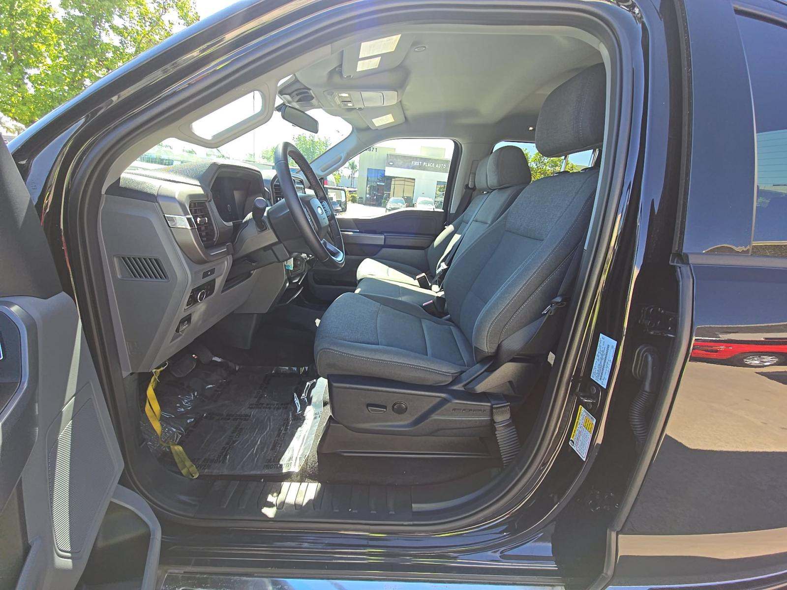 2025 Ford F-150 XLT RWD