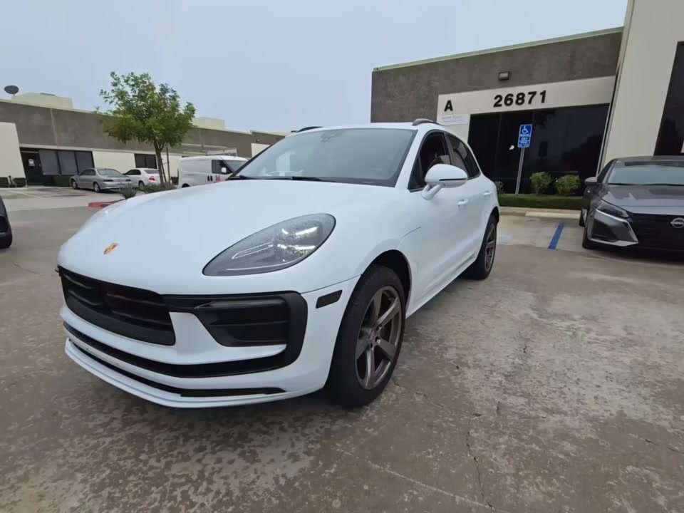 2023 Porsche Macan