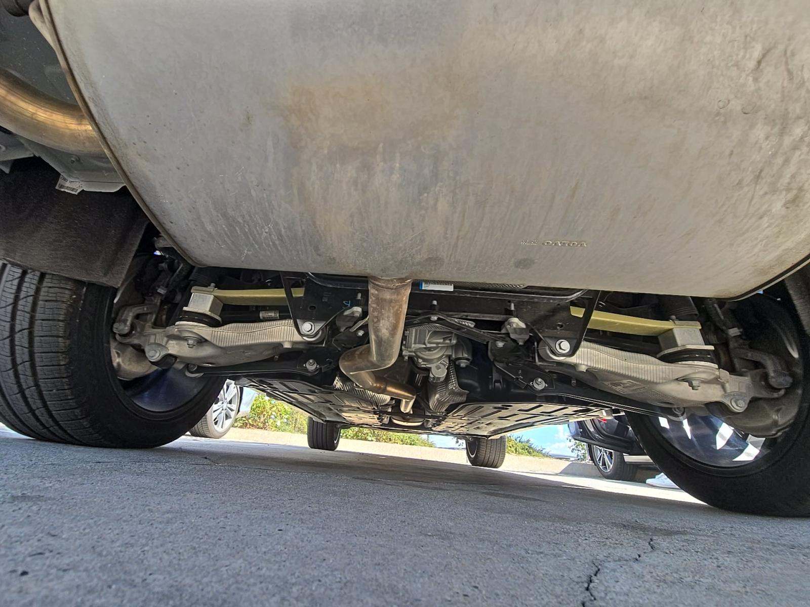 2025 Volvo XC90 B6 Plus AWD