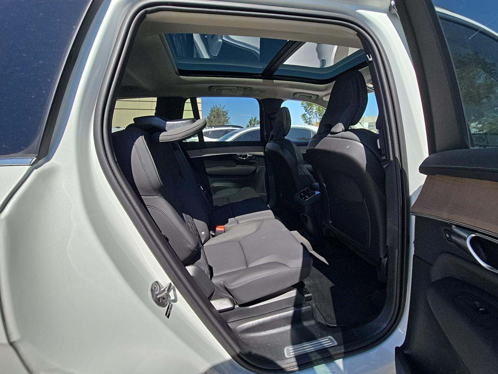 2025 Volvo XC90 B6 Plus AWD