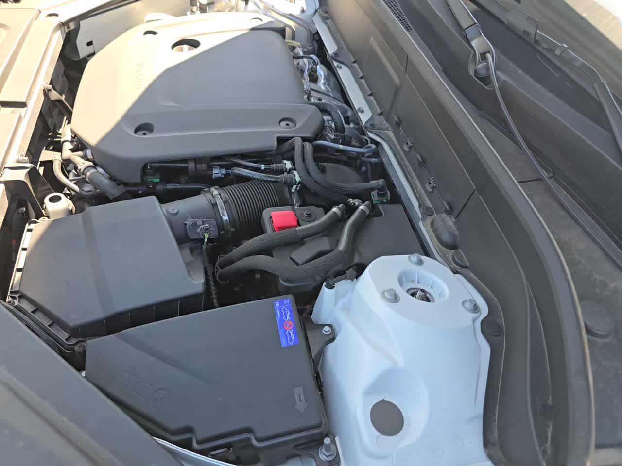 2025 Volvo XC90 B6 Plus AWD