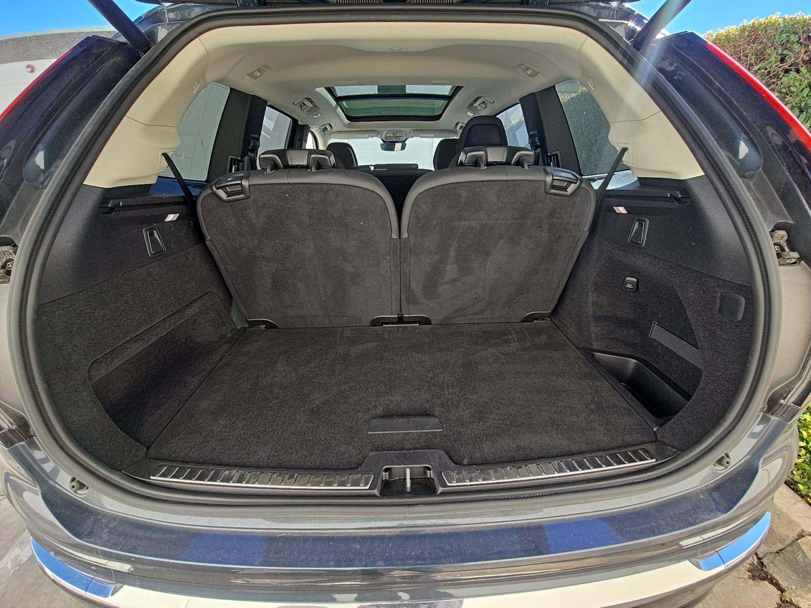 2025 Volvo XC90 B6 Plus AWD