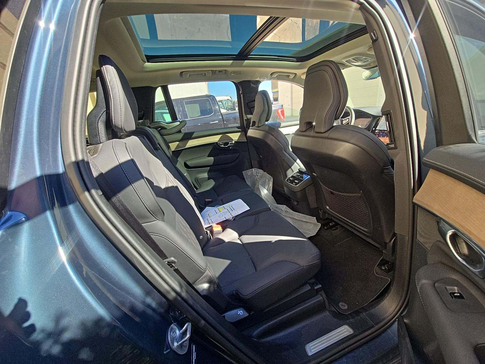 2025 Volvo XC90 B6 Plus AWD