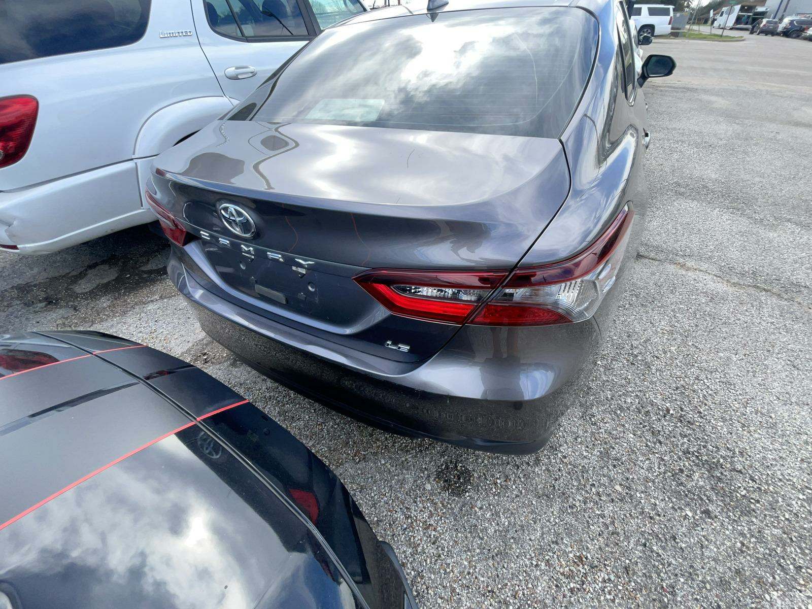 2022 Toyota Camry LE FWD