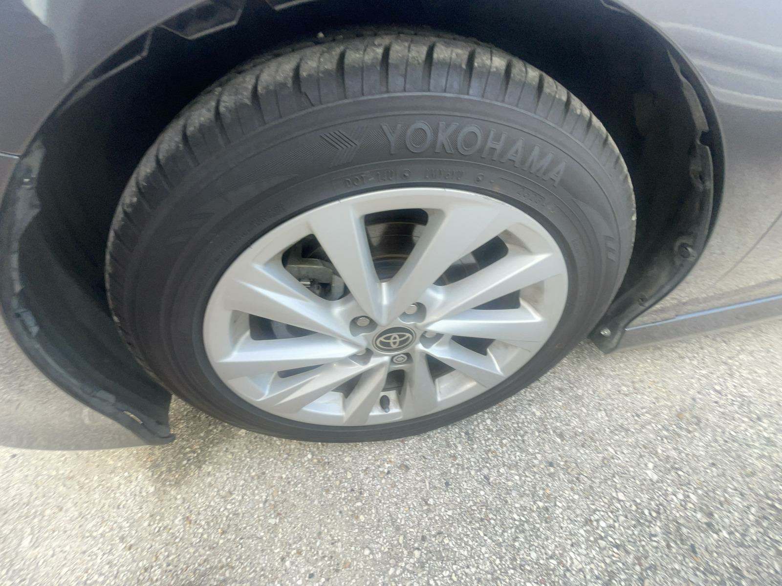 2022 Toyota Camry LE FWD