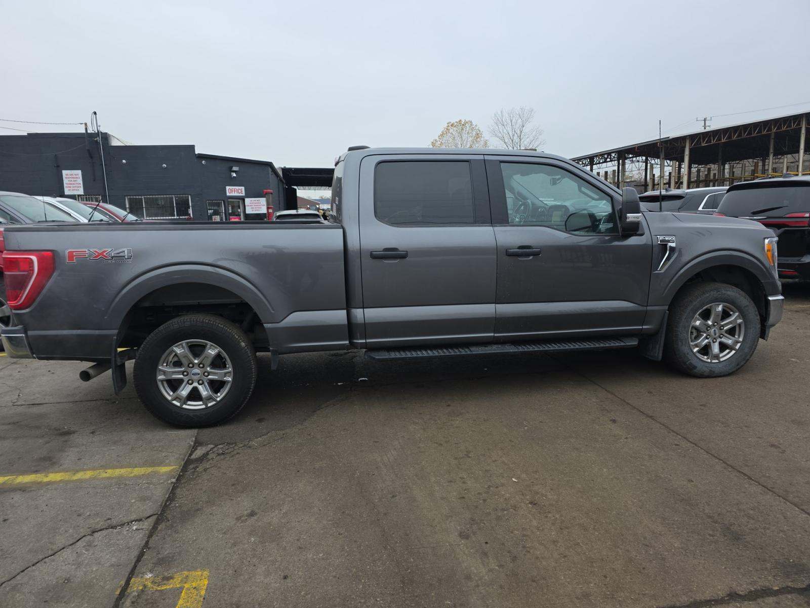 2022 Ford F-150 XLT AWD
