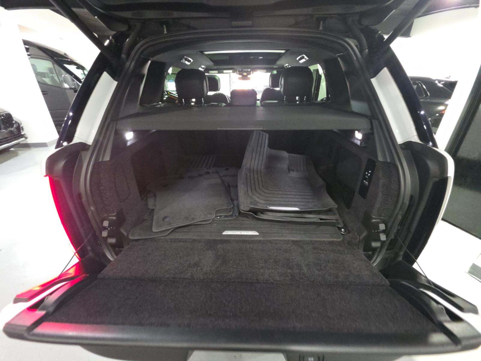 2023 Land Rover Range Rover SE AWD