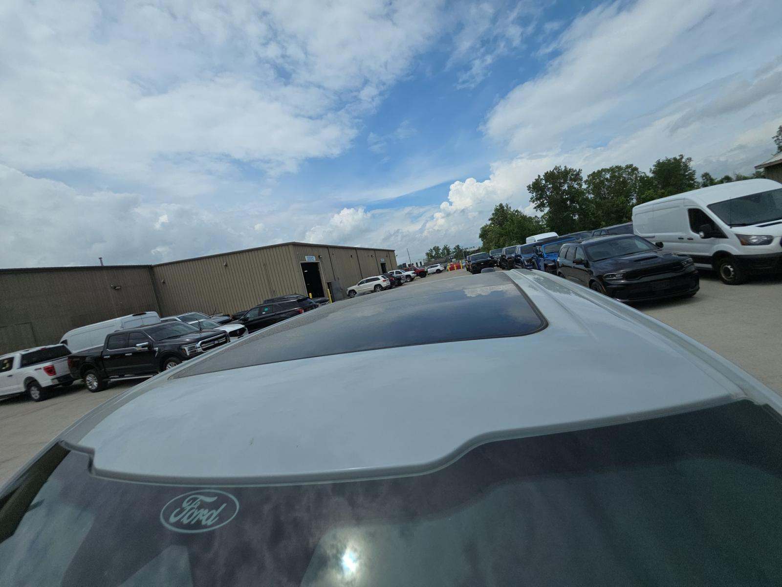 2024 Ford F-150 Hybrid Lariat AWD