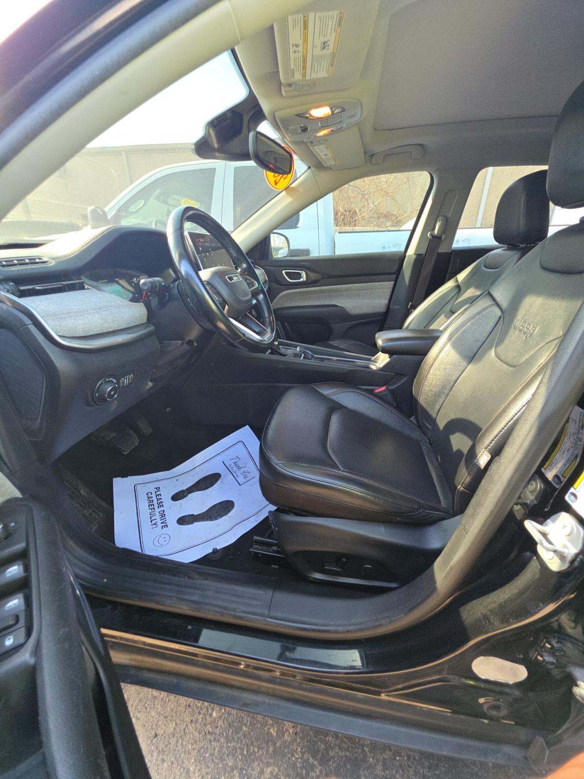 2022 Jeep Compass Latitude Lux AWD