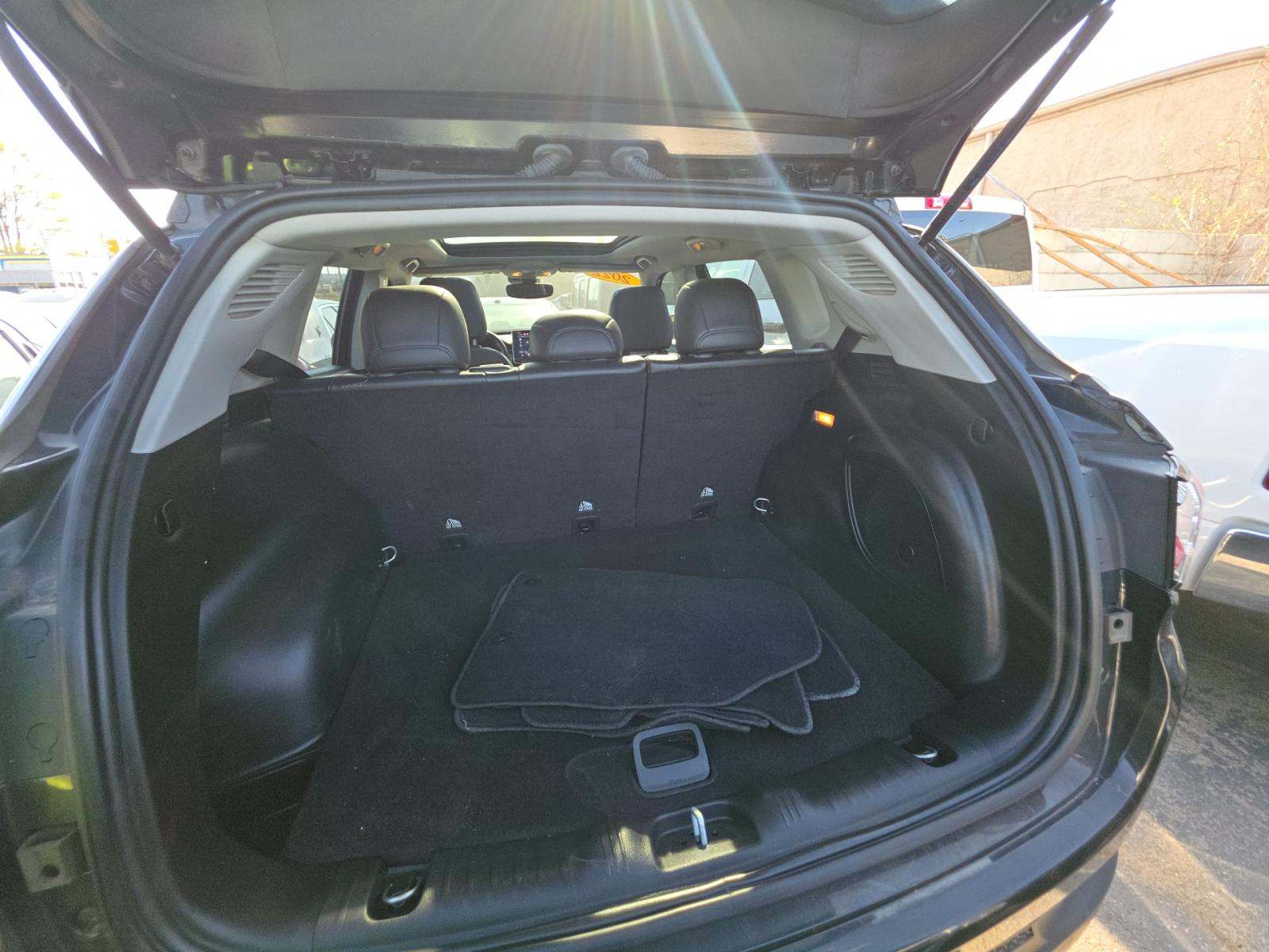 2022 Jeep Compass Latitude Lux AWD