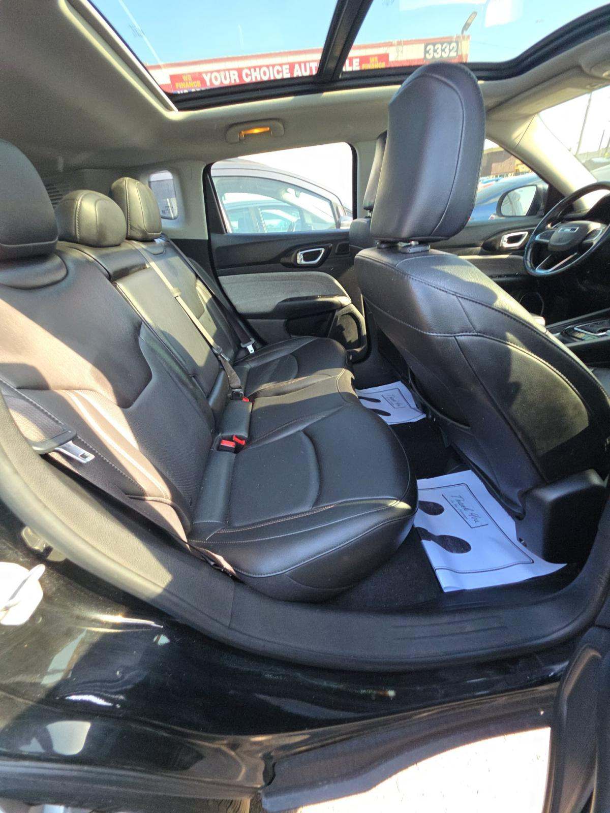 2022 Jeep Compass Latitude Lux AWD