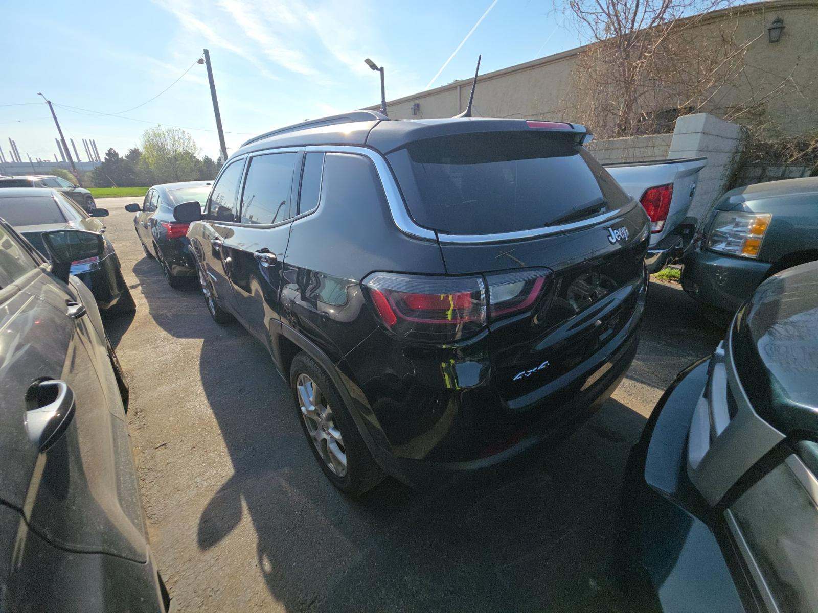 2022 Jeep Compass Latitude Lux AWD