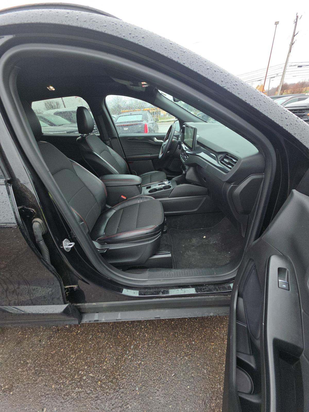 2024 Ford Escape ST-Line AWD