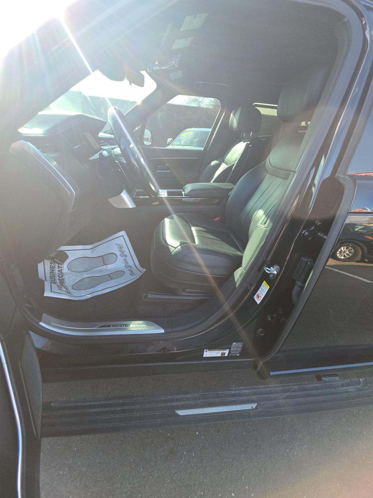 2025 Land Rover Range Rover Autobiography LWB AWD