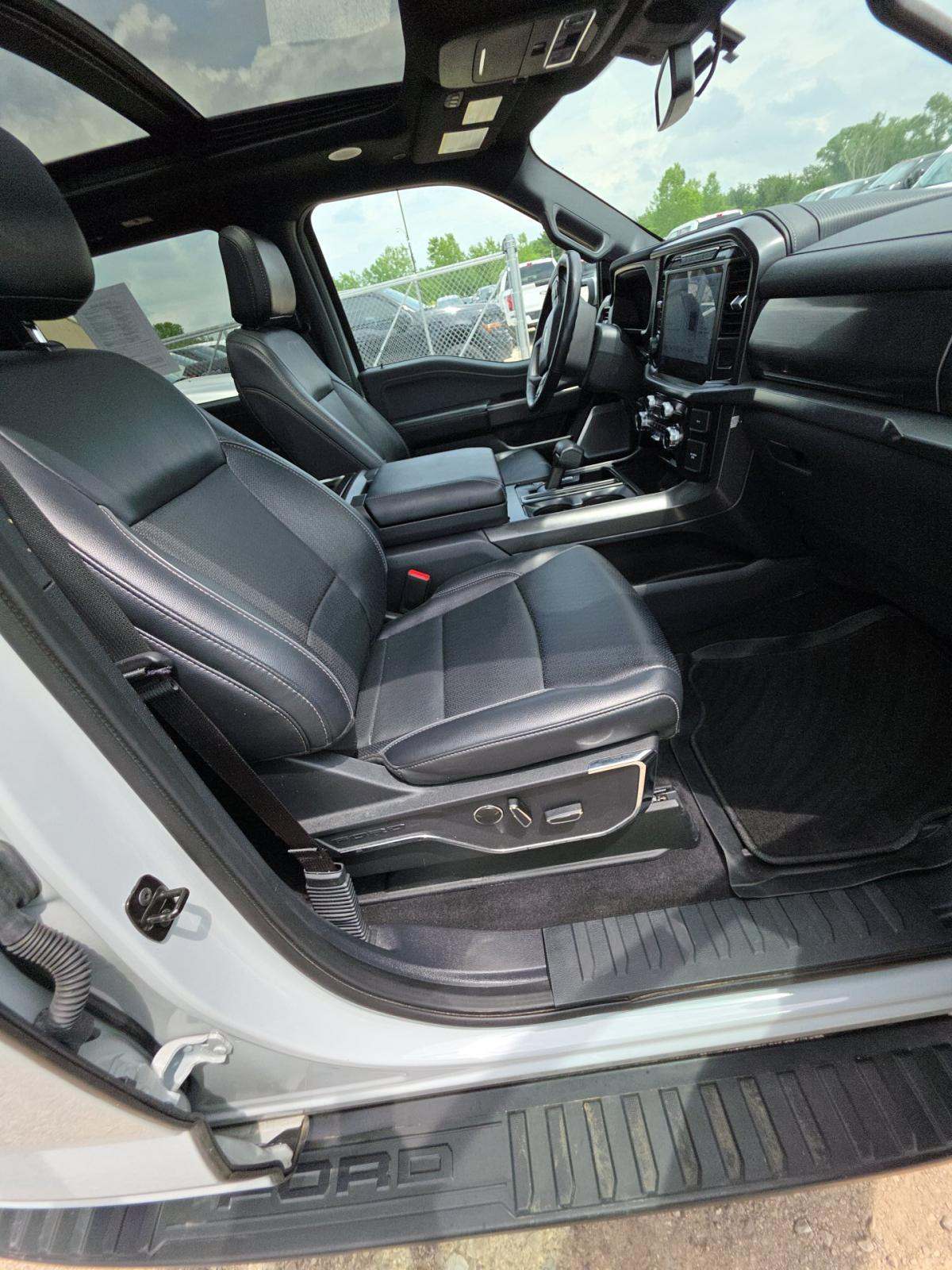 2024 Ford F-150 Hybrid Lariat AWD