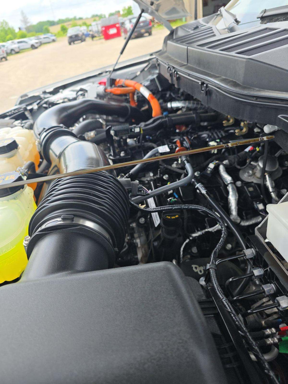2024 Ford F-150 Hybrid Lariat AWD