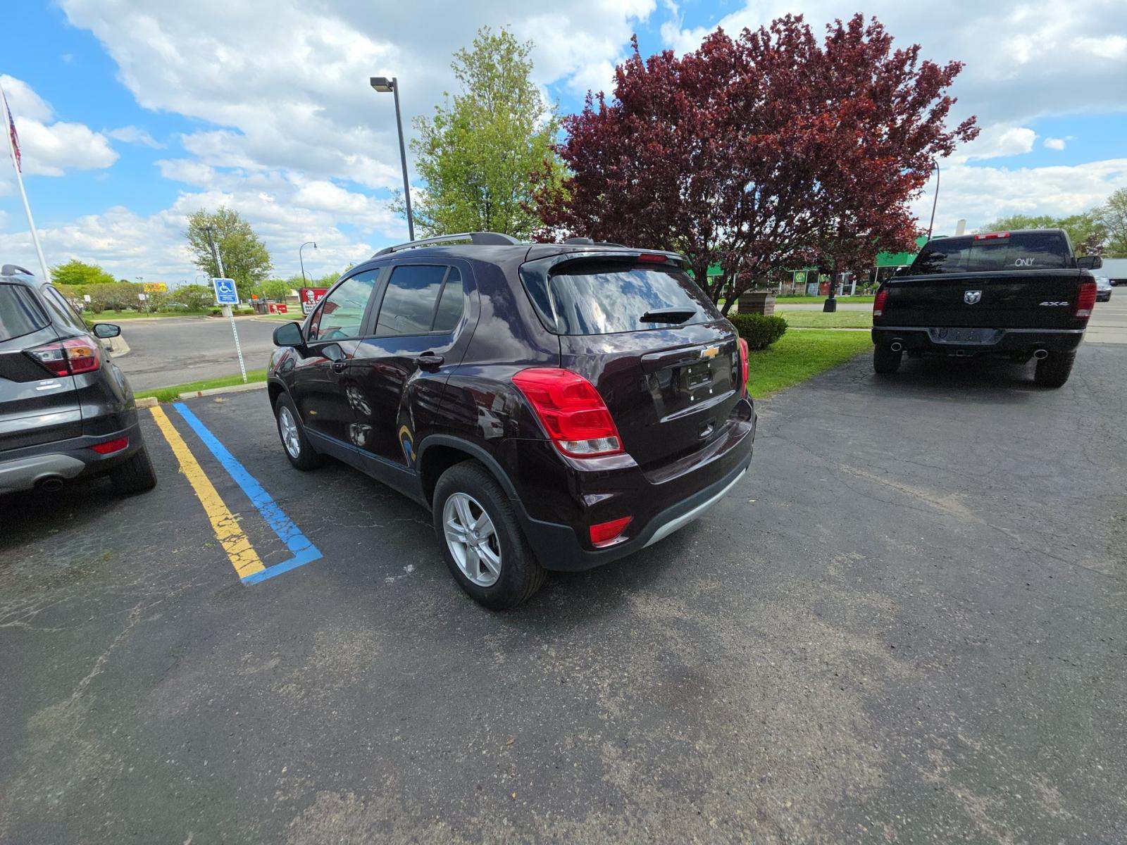 CHEVROLET TRAX - 2