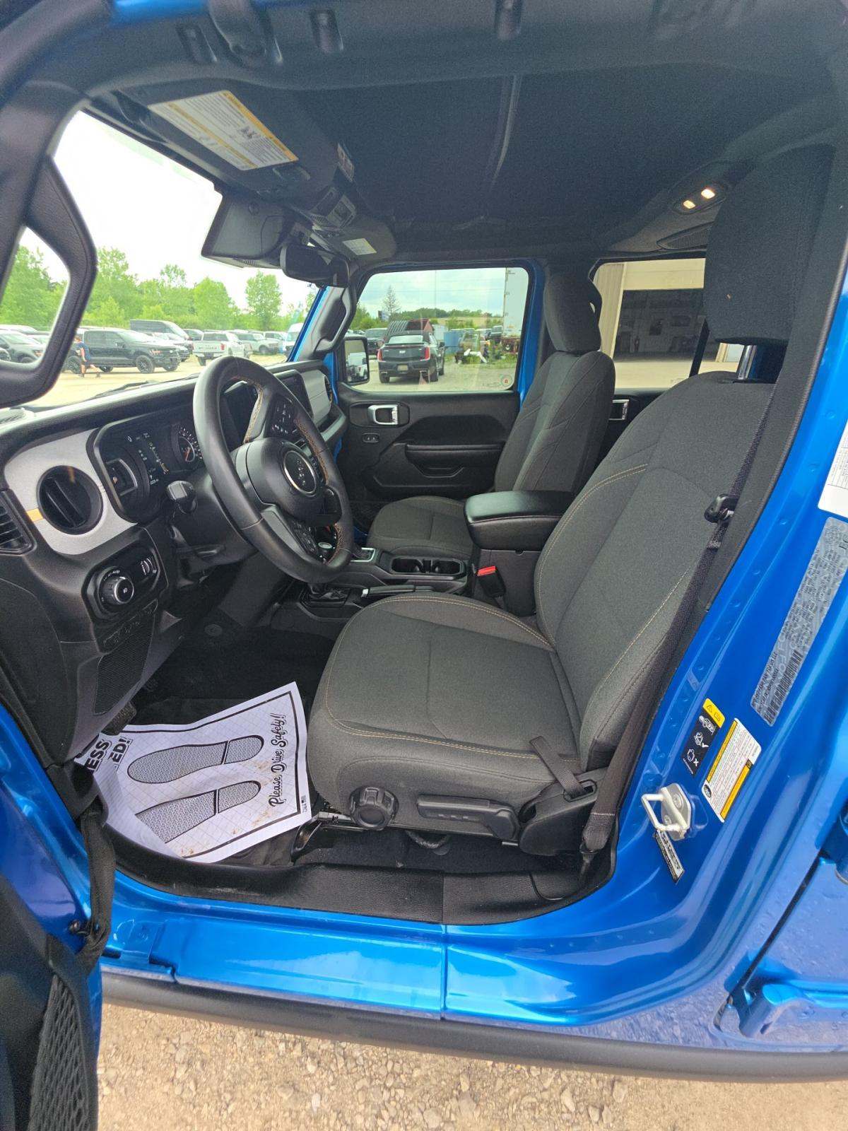 2024 Jeep Wrangler Willys AWD