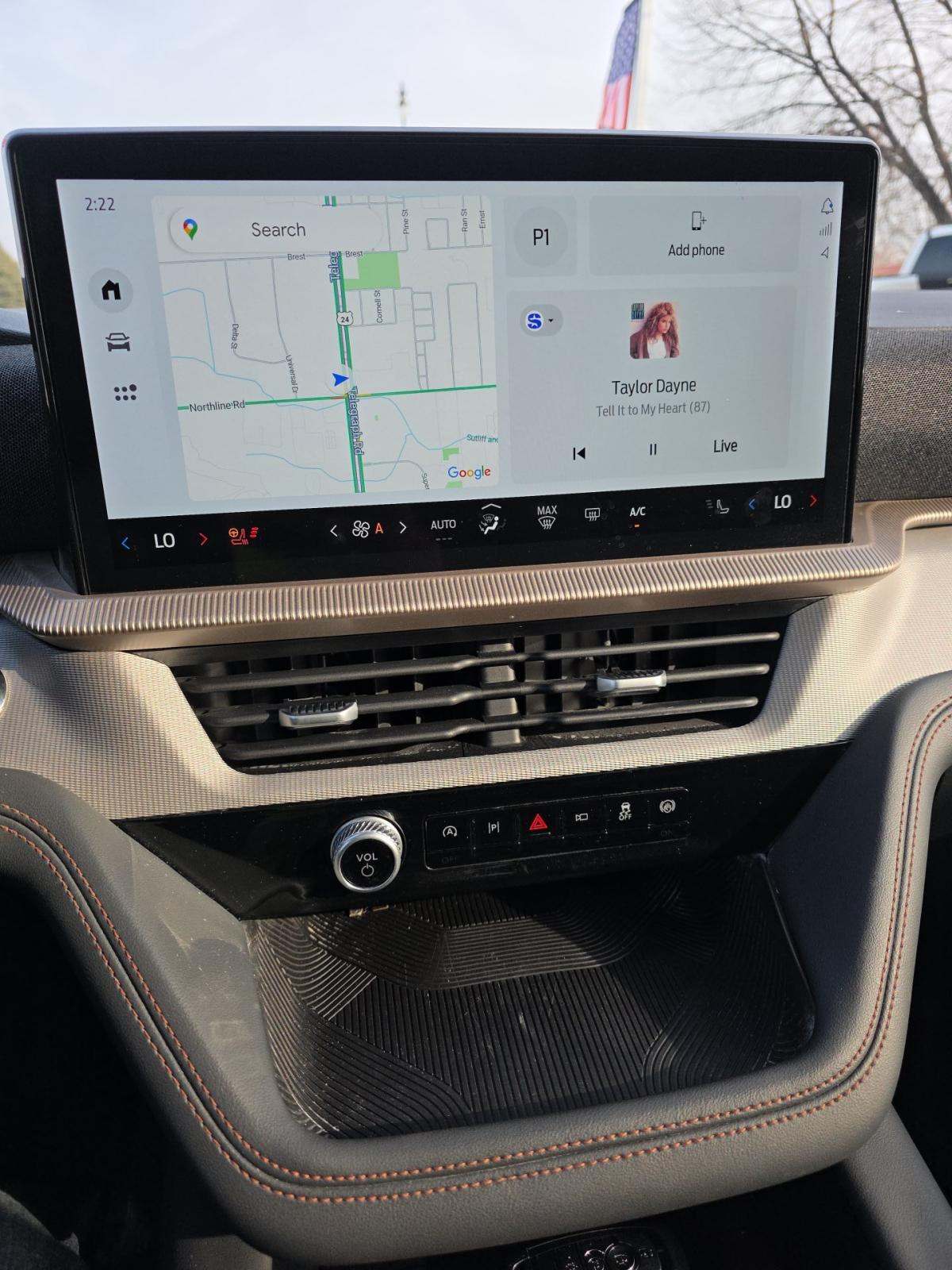 2025 Ford Explorer Active AWD