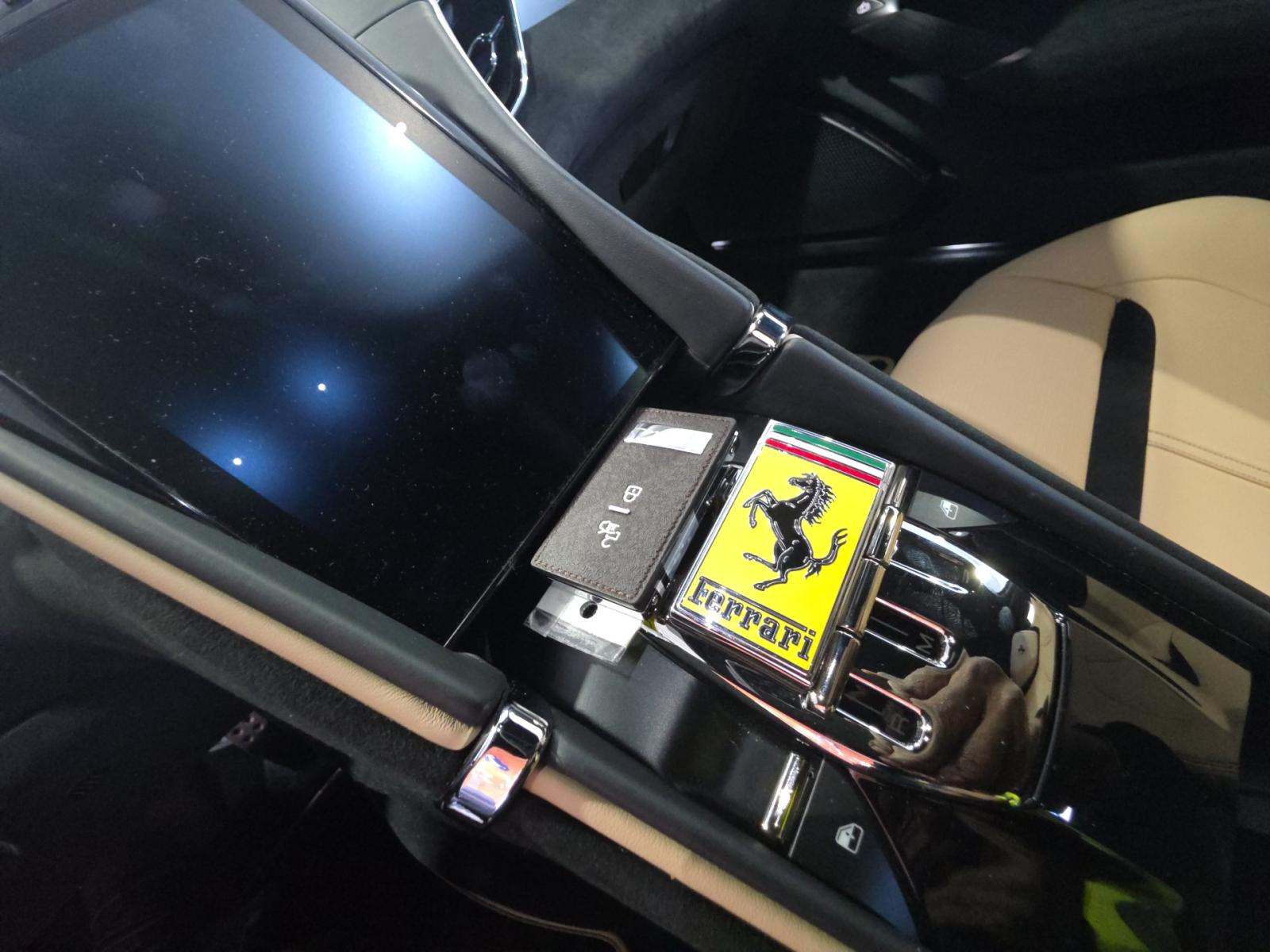 2023 Ferrari Roma Base RWD