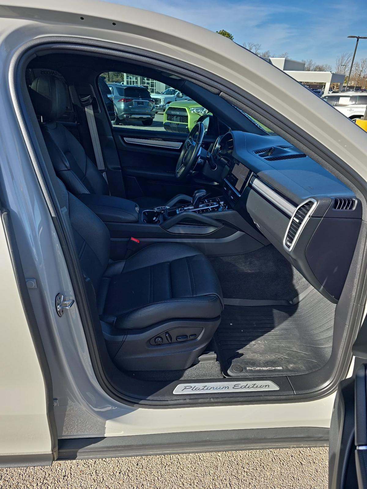 2022 Porsche Cayenne S Platinum Edition AWD