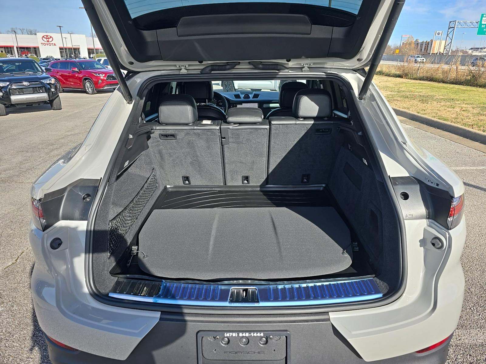 2022 Porsche Cayenne S Platinum Edition AWD