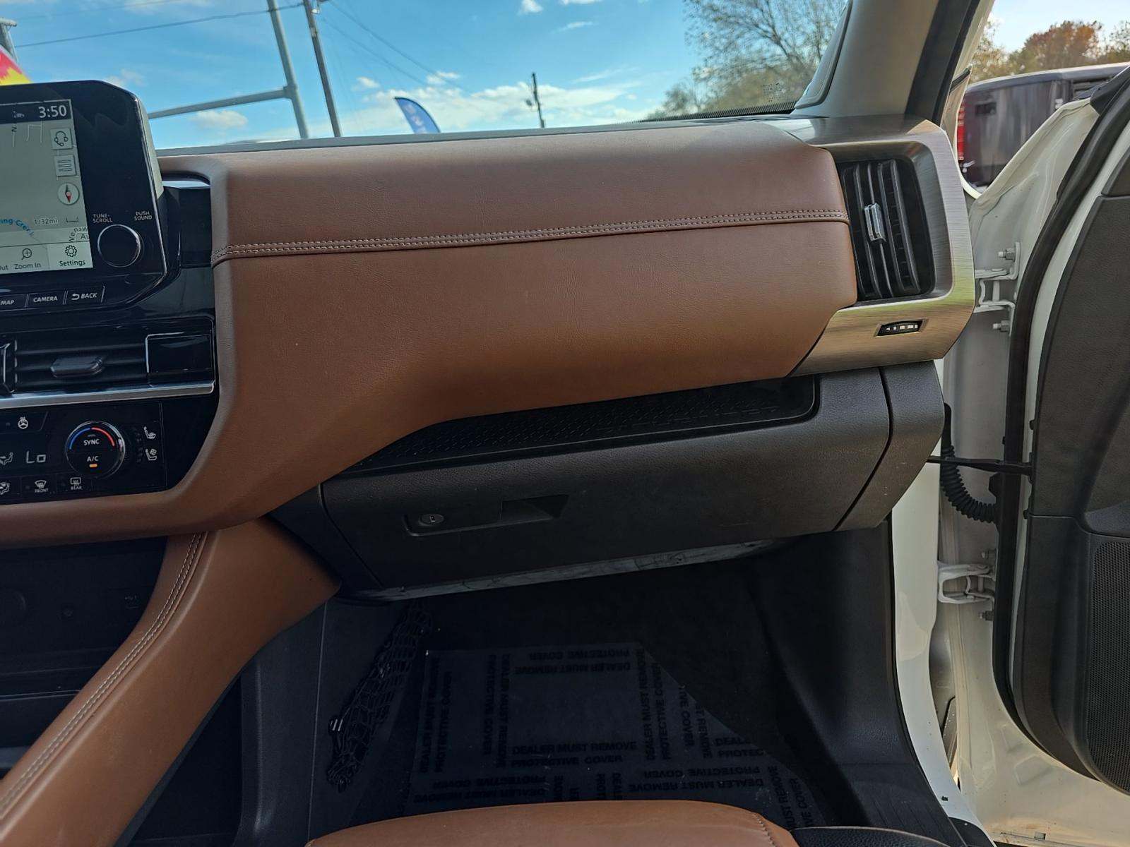 2024 Nissan Pathfinder Platinum FWD