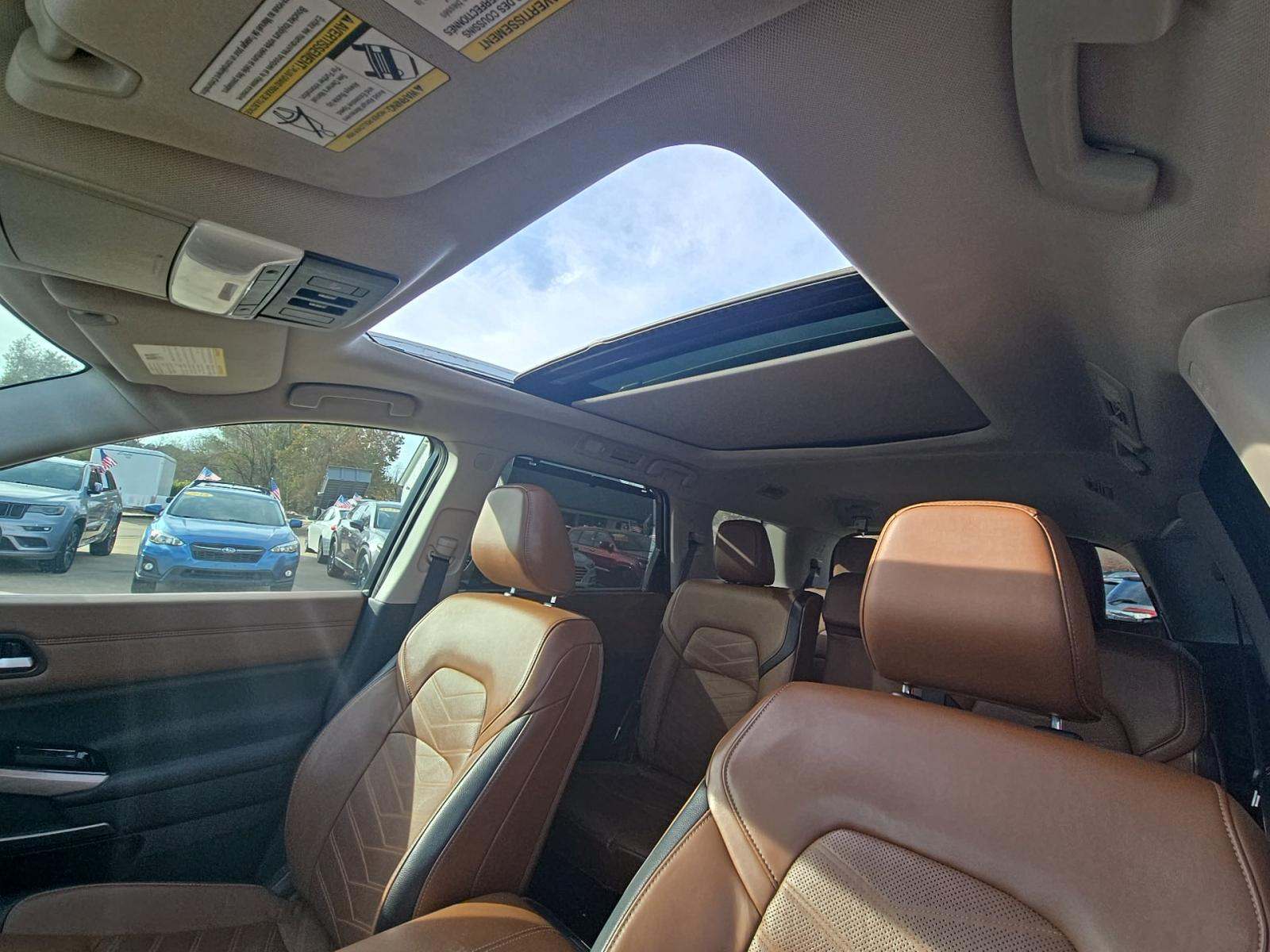 2024 Nissan Pathfinder Platinum FWD