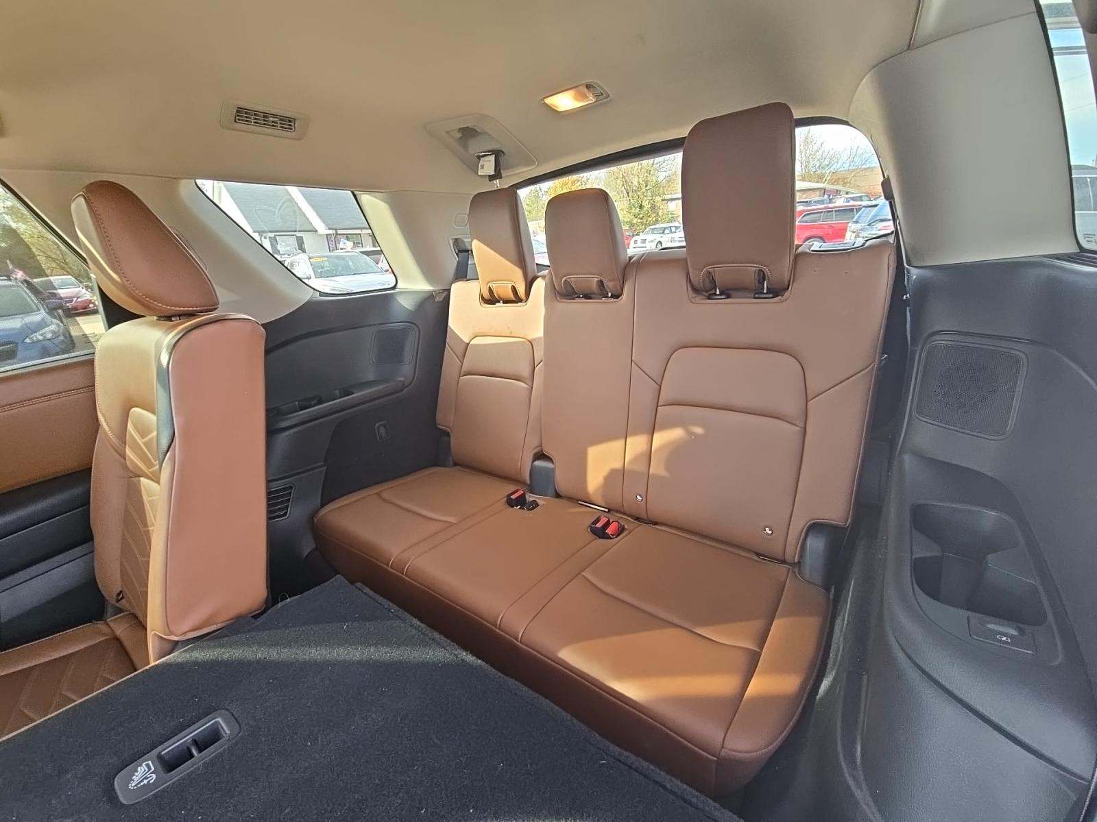 2024 Nissan Pathfinder Platinum FWD