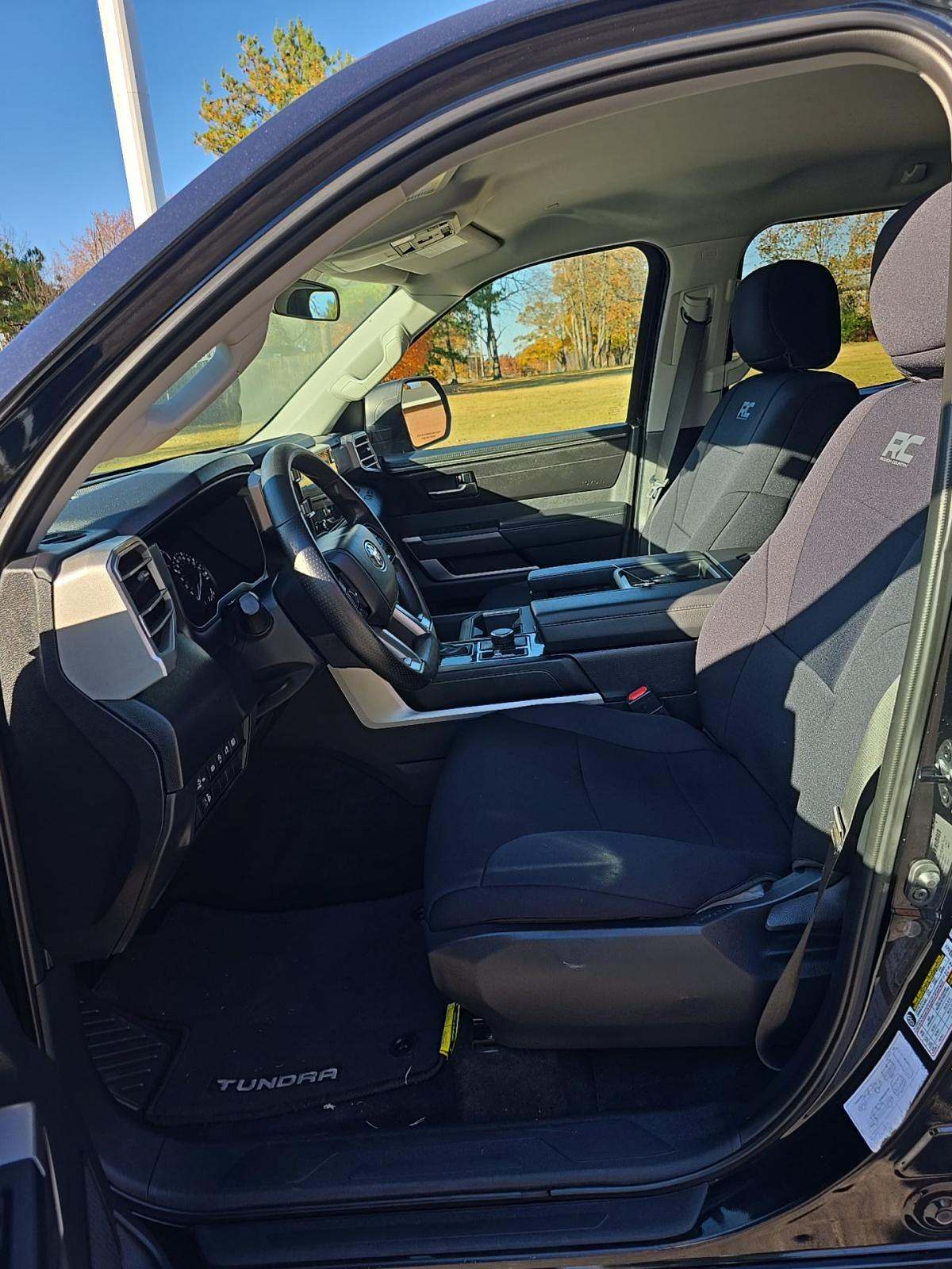 2022 Toyota Tundra SR5 AWD