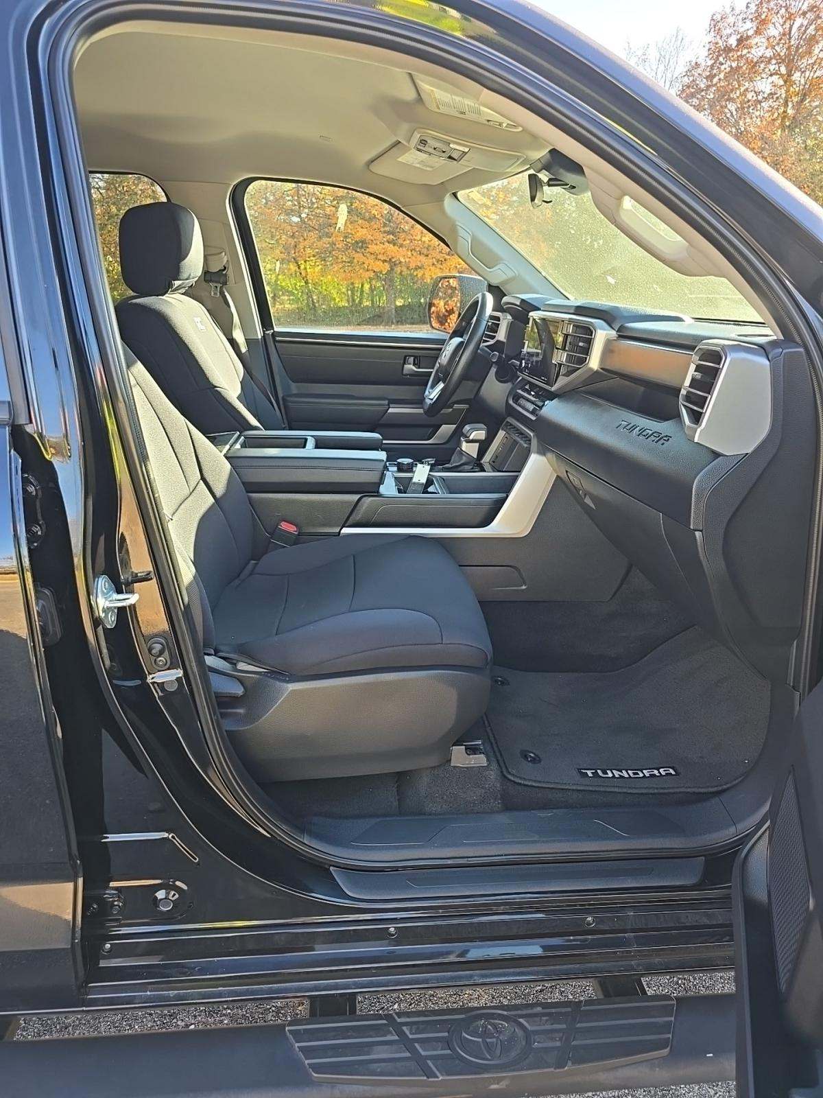 2022 Toyota Tundra SR5 AWD