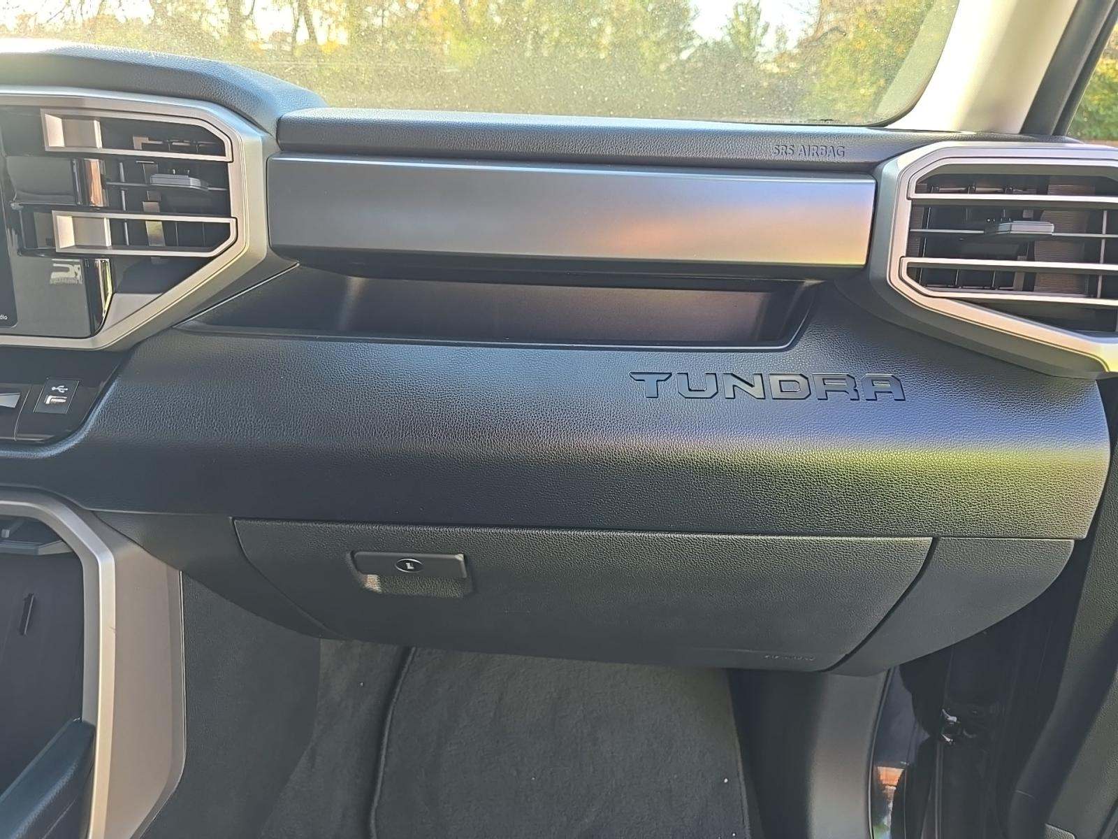 2022 Toyota Tundra SR5 AWD