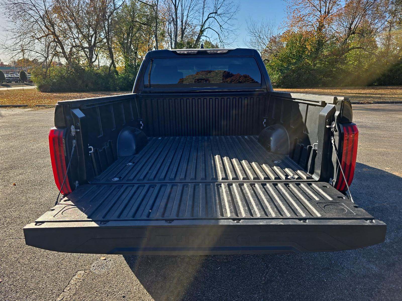 2022 Toyota Tundra SR5 AWD