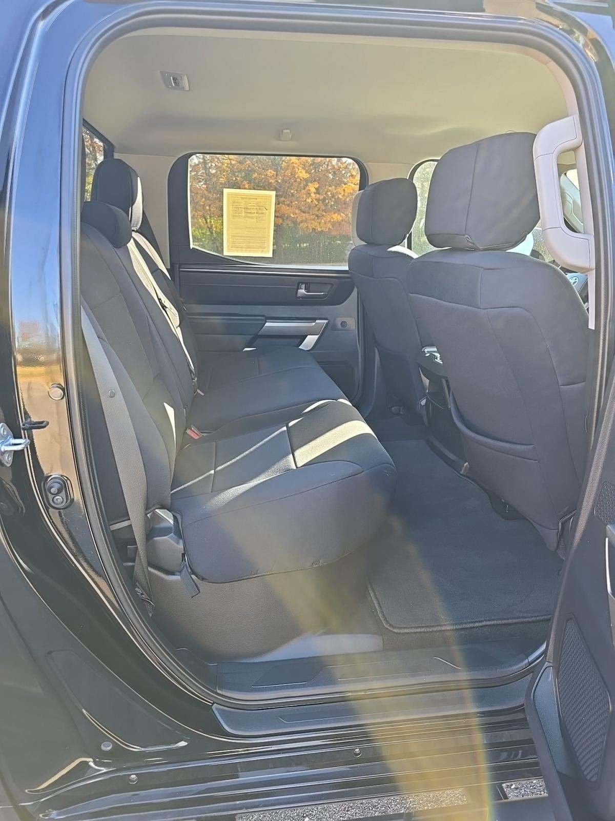 2022 Toyota Tundra SR5 AWD