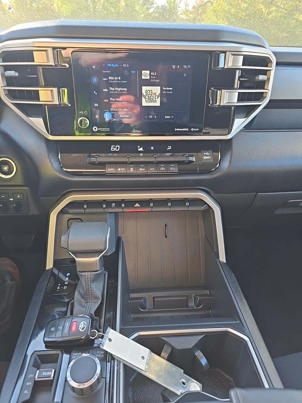 2022 Toyota Tundra SR5 AWD