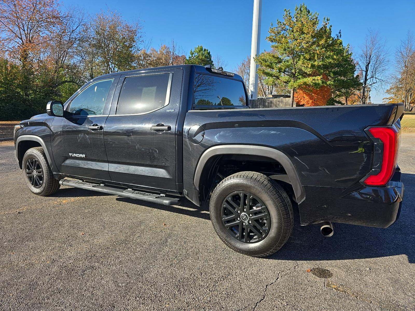 2022 Toyota Tundra SR5 AWD
