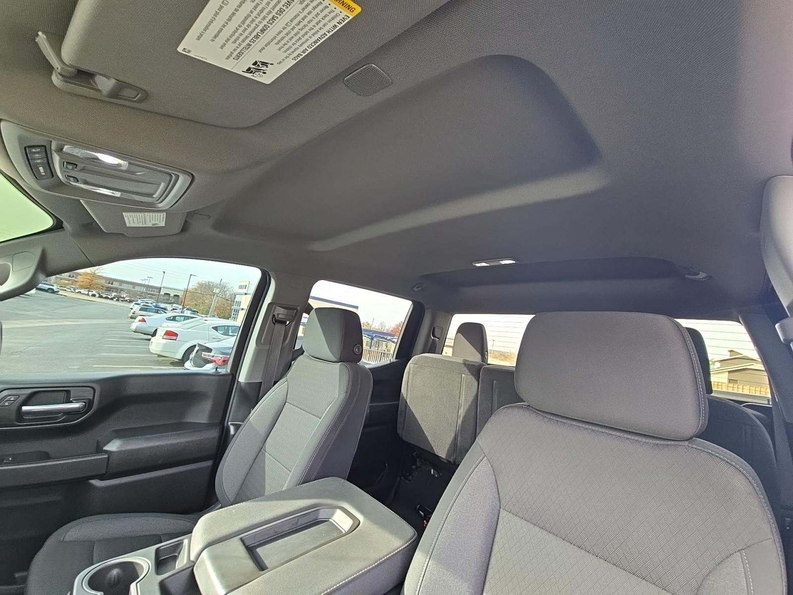 2025 Chevrolet Silverado 1500 Custom AWD