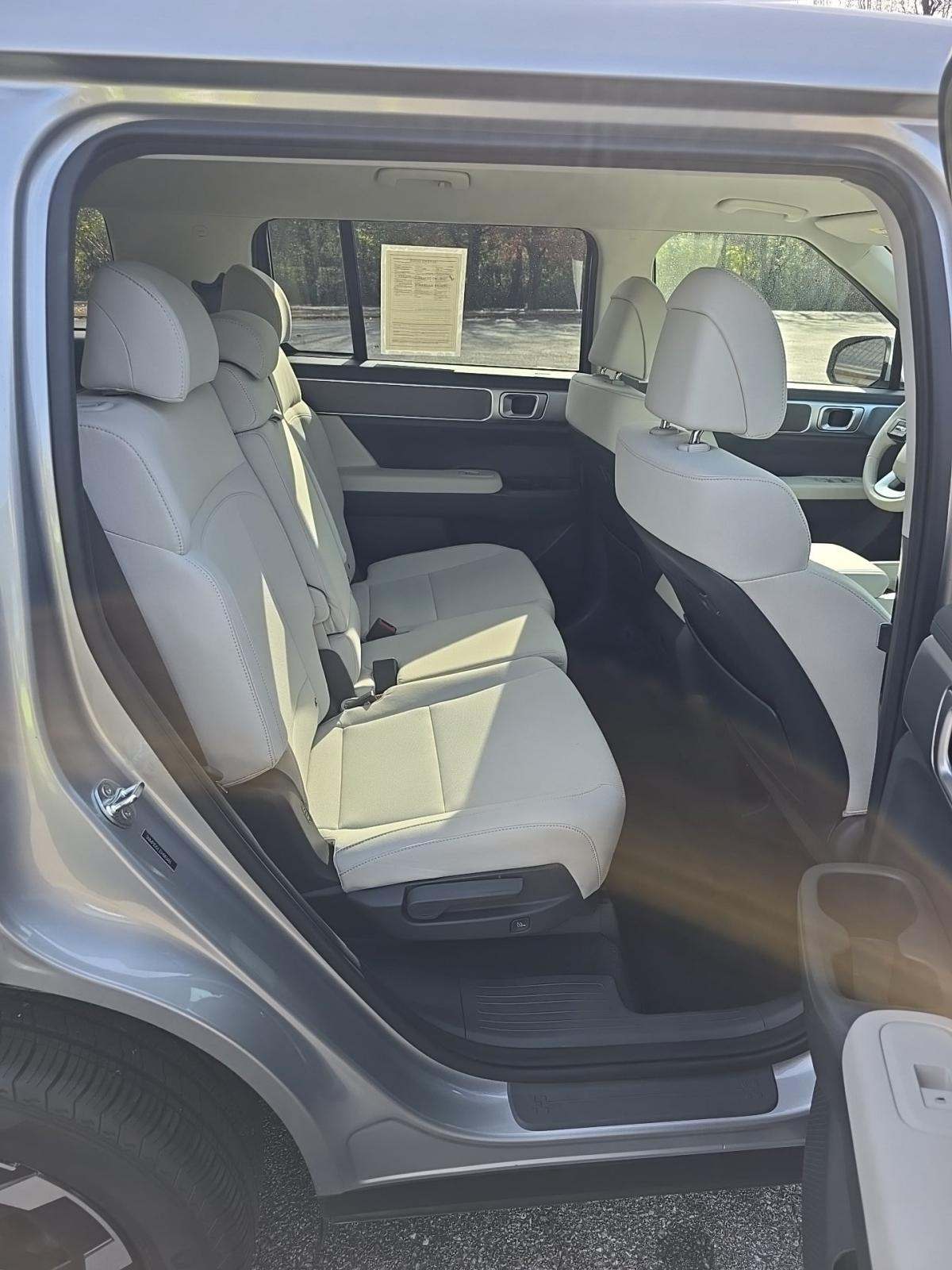 2025 Hyundai Santa Fe SE AWD