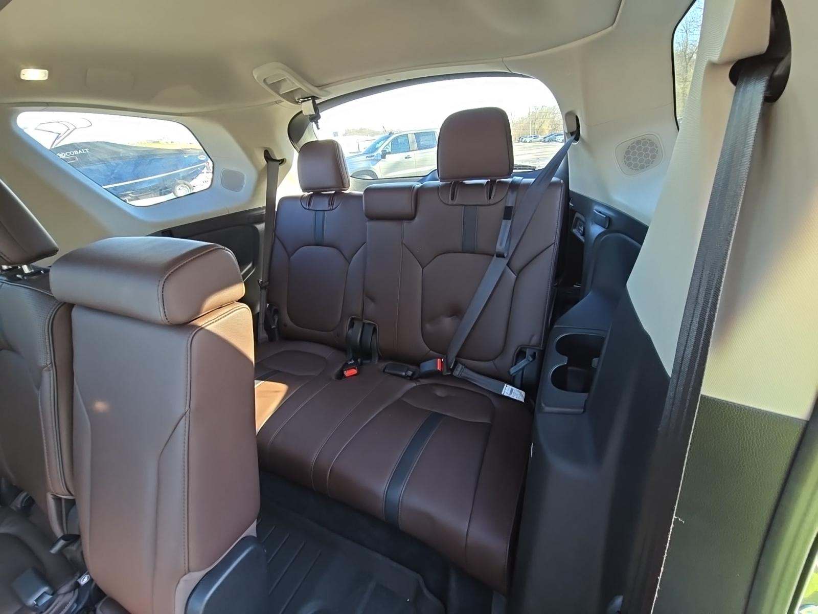 2023 Honda Pilot Elite AWD