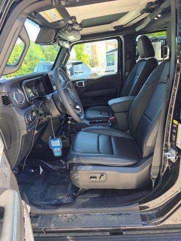 JEEP 4XE SAHARA HIGH ALTITUDE - 2