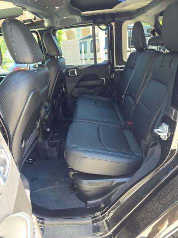 JEEP 4XE SAHARA HIGH ALTITUDE - 9