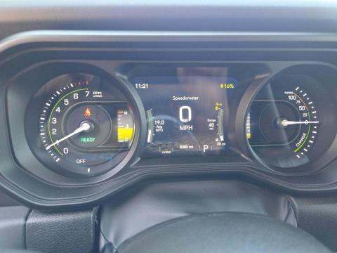 JEEP 4XE SAHARA HIGH ALTITUDE - 5