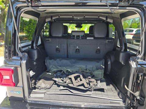 JEEP 4XE SAHARA HIGH ALTITUDE - 10