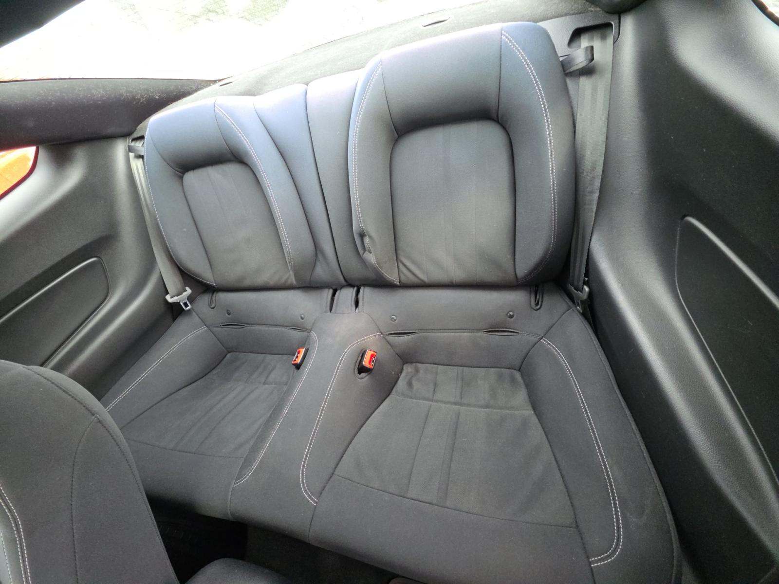 2019 Ford Mustang EcoBoost RWD