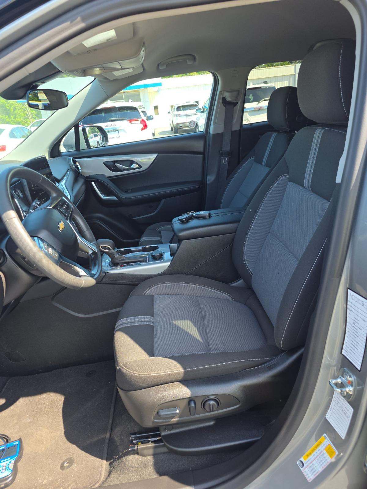 CHEVROLET BLAZER - 2