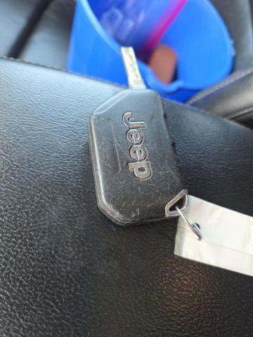 JEEP UNLIMITED SAHARA - 4