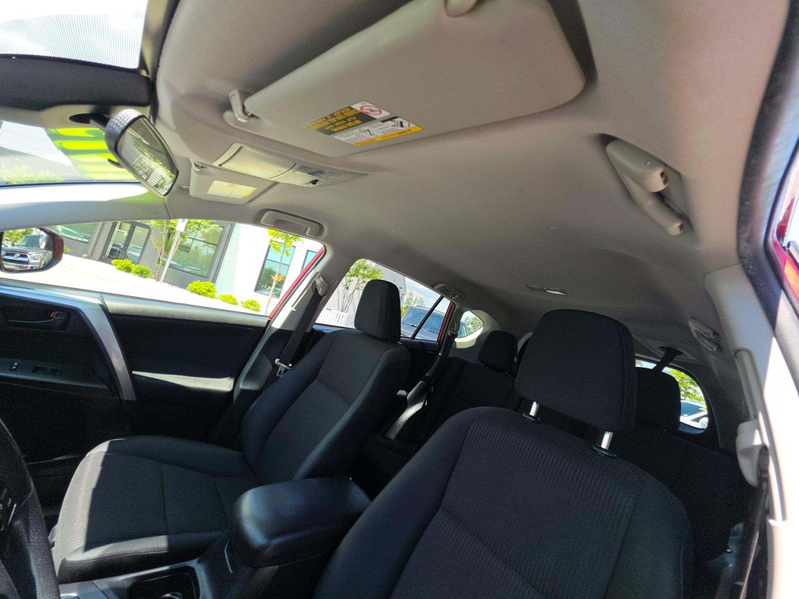 TOYOTA RAV4 - 7
